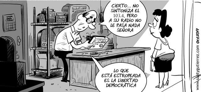 Viñeta de Santy Gutiérrez sobre la sanción a CUAC FM. www,santygutierrez.com