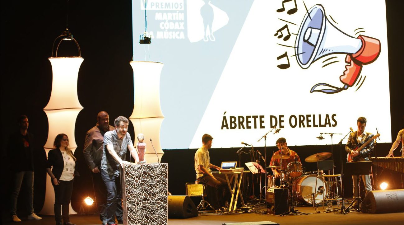Pepe Cunha, de Ábrete de Orellas, recoge el premio Martín Códax 2018.